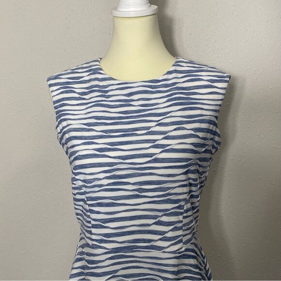 Chetta B Blue & white Striped Textured Sleveless Fit & Flare Dress Womens Size 6 - Picture 10 of 16